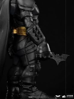 Diverse Iron Studios - MiniCo - The Dark Knight - Batman Figur 16cm -FUNKO Store 173736 800 auto