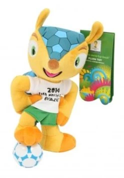 Diverse Fuleco Plüsch Maskottchen 52cm WM 2014 Brasilien (Fuß Auf Ball)