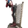 Diamond Select DC Gallery - DCeased Harley Quinn Figur