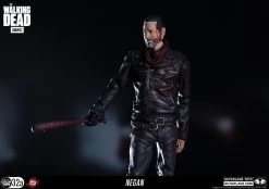 The Walking Dead - Bloody Negan 17cm Color Tops Figur -FUNKO Store 98fc8495b9204c6b83289aac37946169a7e28e2535501eb0bdcaa0affb042dfd