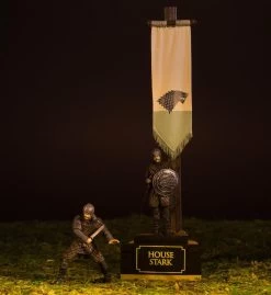 Game Of Thrones Building Set - Stark Banner Pack -FUNKO Store b088ea698f8cbebfba17f4b647cb1adb1b9ae0fb073c3daae59f7cd86f72fd0e