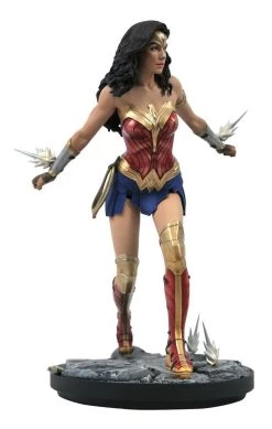 Bestseller -FUNKO Store dc gallery wonder woman 1984 statue 2 94988.1615399018