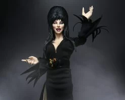 NECA Elvira, Mistress Of The Dark - Clothed Actionfigur -FUNKO Store elvira13 scaled 1