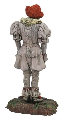 Diamond Select Gallery - IT 2 - Pennywise Swamp Edition Diorama -FUNKO Store fig71643 3
