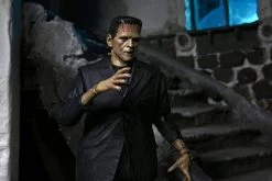NECA Universal Monster Figur- Ultimate Frankensteins Monster (Color) -FUNKO Store frank13 scaled 1