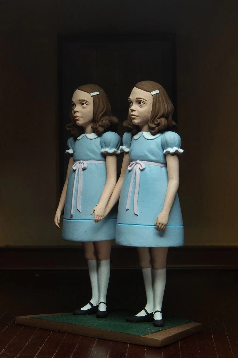 NECA Toony Terrors - The Grady Twins (The Shining) Figur 3 NECA Toony Terrors - The Grady Twins (The Shining) Figur – Bild 3