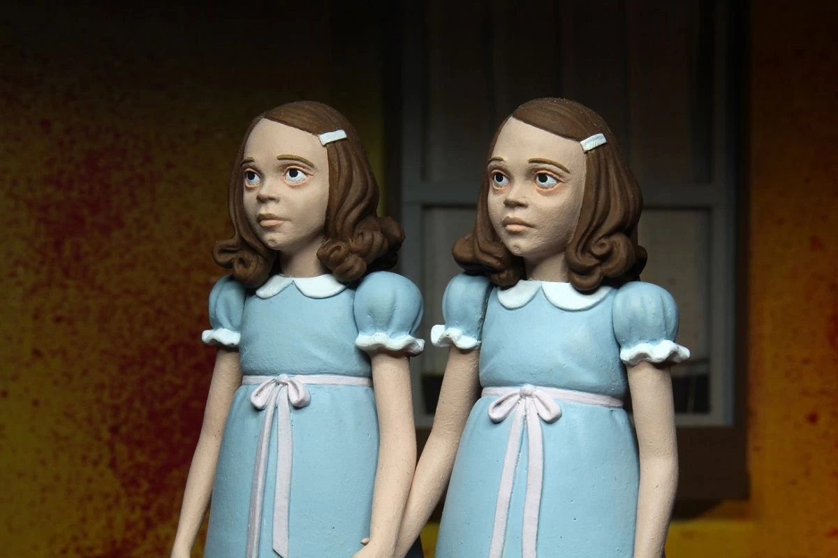 NECA Toony Terrors - The Grady Twins (The Shining) Figur 7 NECA Toony Terrors - The Grady Twins (The Shining) Figur – Bild 7