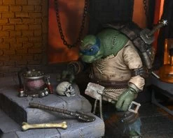 NECA Universal Monsters X TMNT - Ultimate Leonardo Als The Hunchback Figur 32 NECA Universal Monsters X TMNT - Ultimate Leonardo Als The Hunchback Figur -FUNKO Store leo13 scaled 1