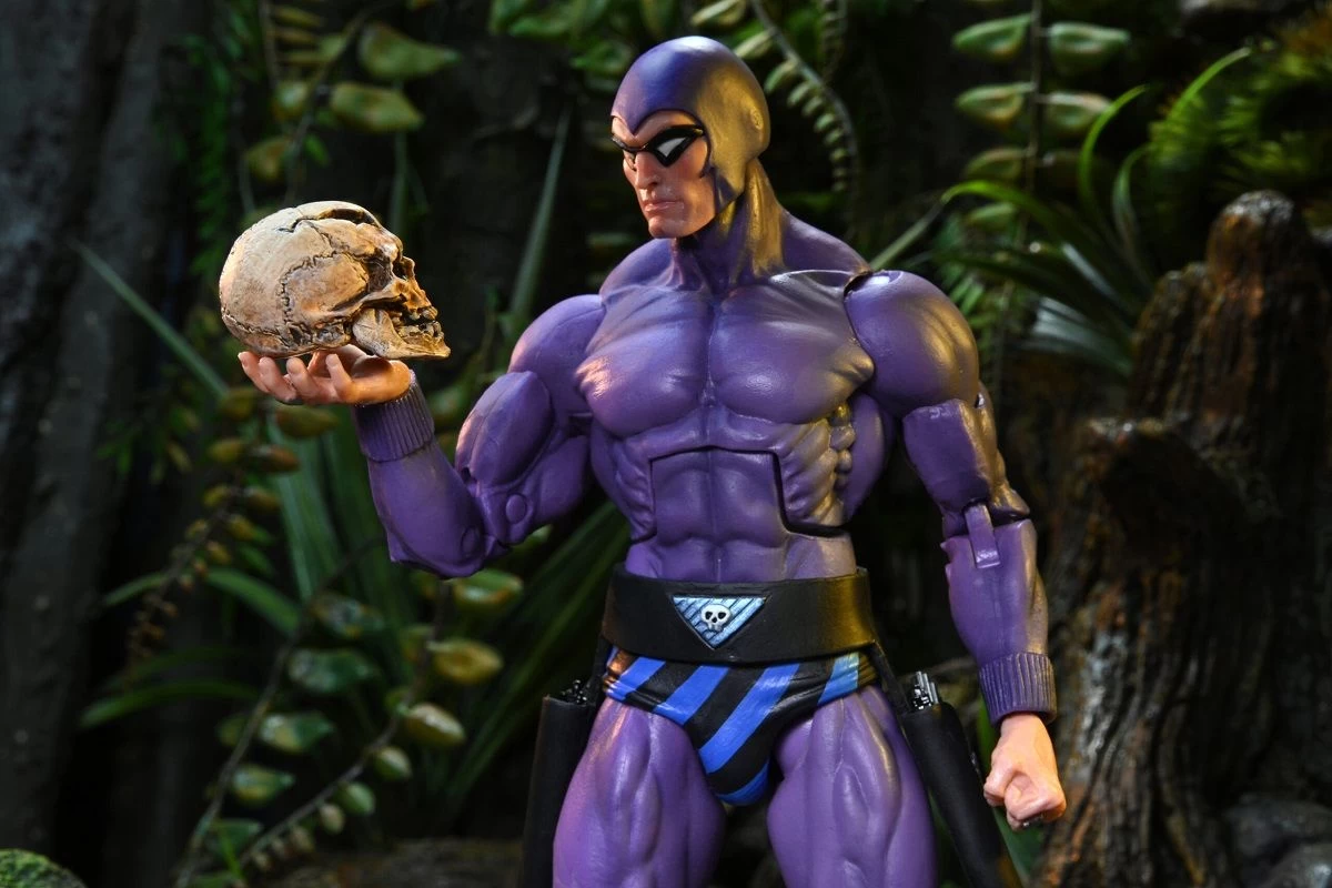 NECA The Original Superheroes S1 - The Phantom Actionfigur 4 NECA The Original Superheroes S1 - The Phantom Actionfigur – Bild 4