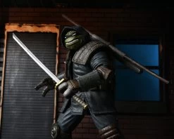 NECA Teenage Mutant Ninja Turtles - The Last Ronin (Armoured) Ultimate Figur -FUNKO Store ronin3 scaled 1